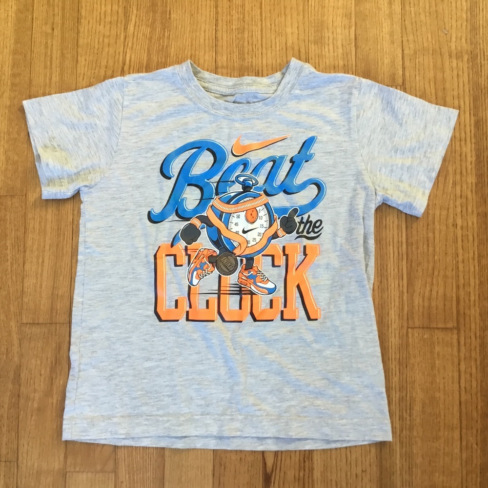 Boy’s 6 Nike T-shirt Running Sprinting “Beat The Clock” gray, orange athletic